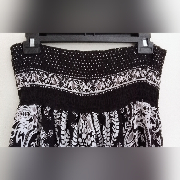 Riley+James - Picture 2 of 4